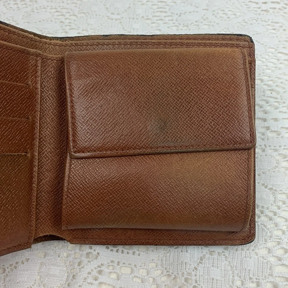 Louis Vuitton Vintage Leather Logo Bifold Wallet Brown Authenticity Certified
